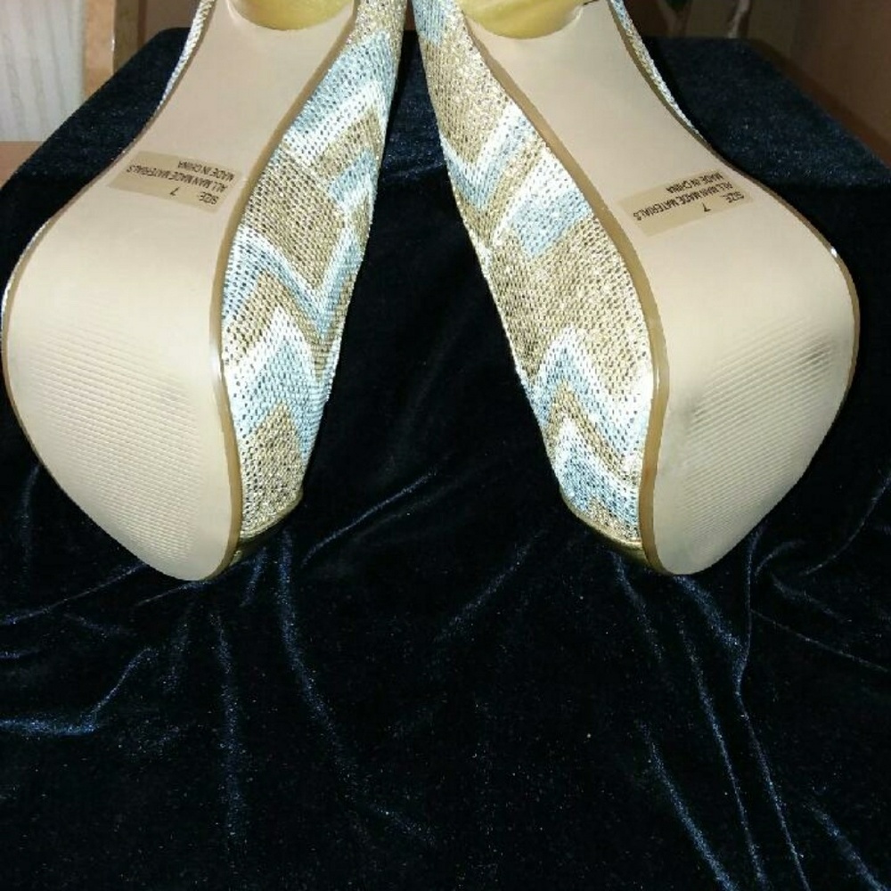 Qupid Shoes - Picture 4 of 4